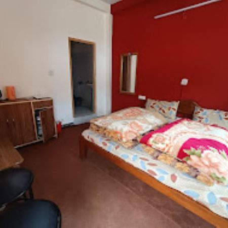 Renu Paradise , Ayodhya Hotel Екстериор снимка