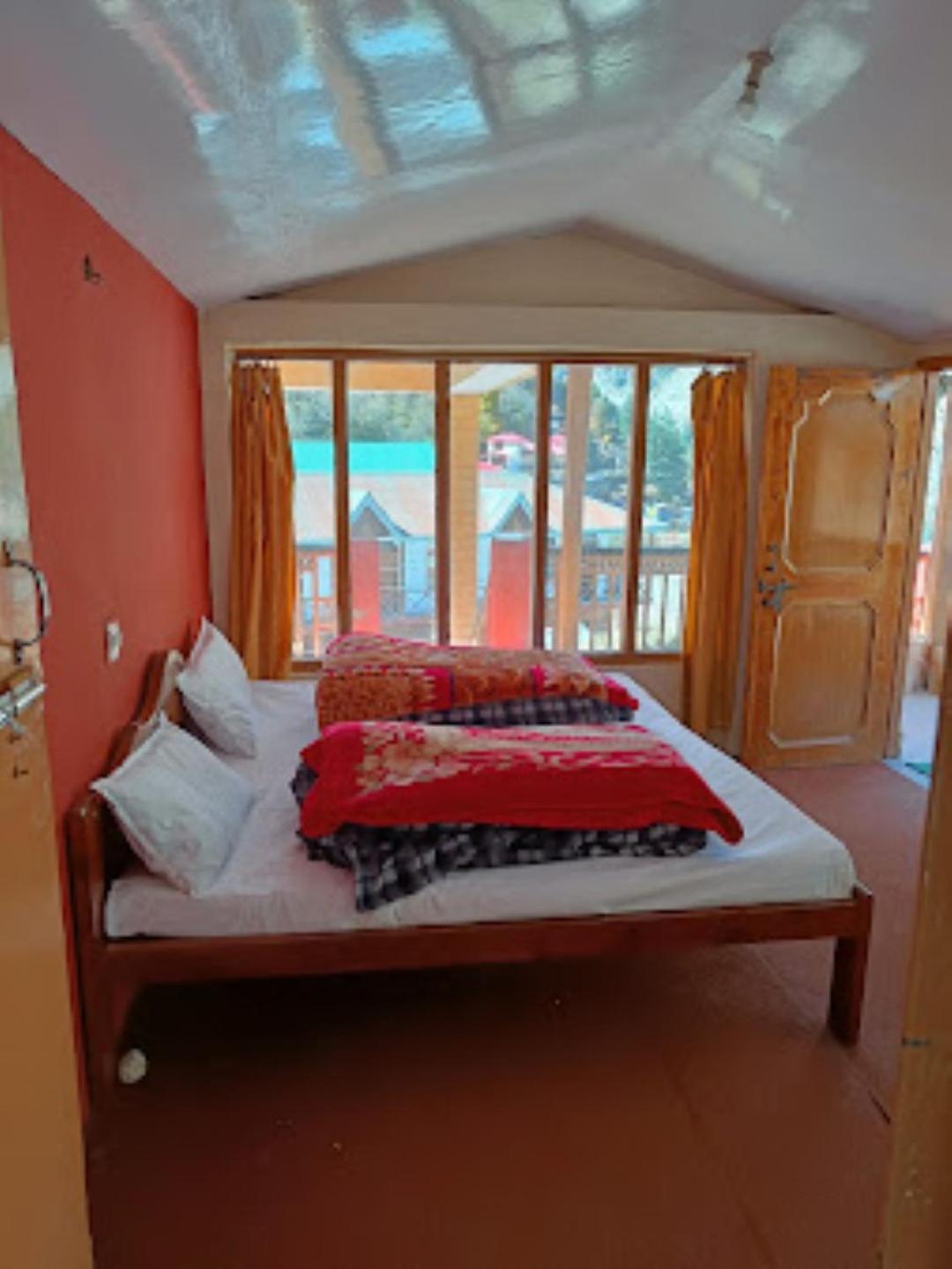 Renu Paradise , Ayodhya Hotel Екстериор снимка